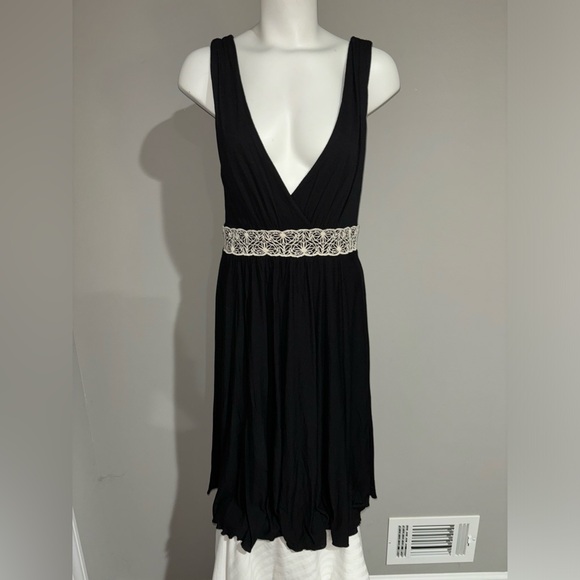 BCBG Dresses & Skirts - BCBG Paris Women's Size M Lined Stretchy Black Dress Length 43" Good Condition